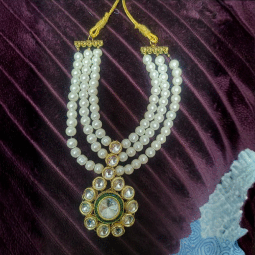 naclace 2 Classic Pearl Necklace Featuring Floral Pendant for Women